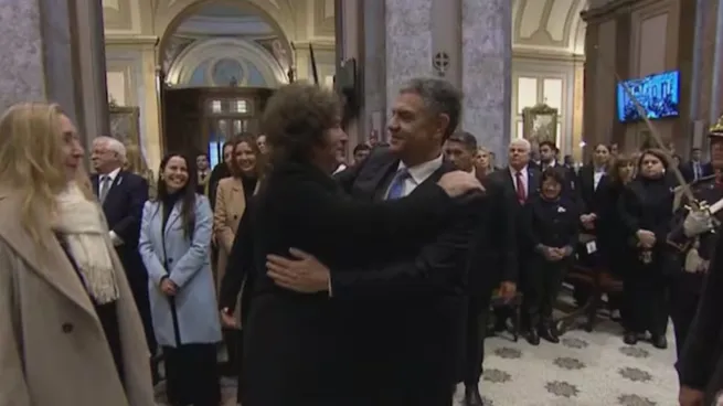  De la indiferencia al abrazo en el Tedeum: la nueva relación entre Milei y Jorge Macri y su proyección al 2027