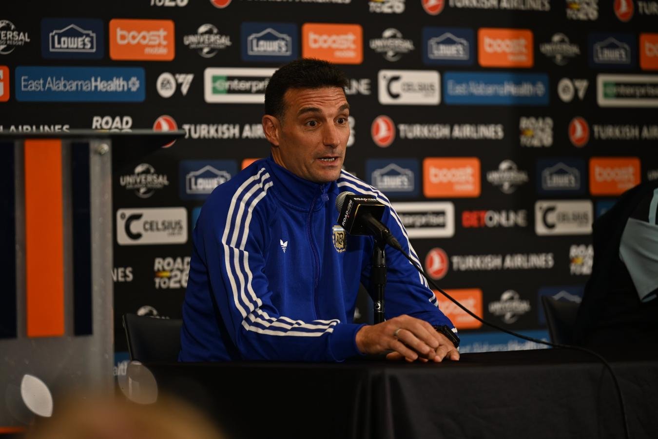  Scaloni confirmó que Messi jugará ante Islandia y dio pistas sobre el equipo para el debut en el Mundial