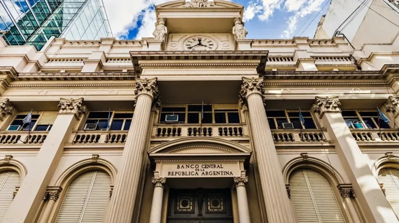  El BCRA refinanció préstamos con bancos por USD 6.000 y extendió todos sus vencimientos hasta 2028
