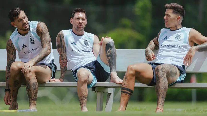  La Selección Argentina tuvo su primer entrenamiento previo a la final del Mundial ante España