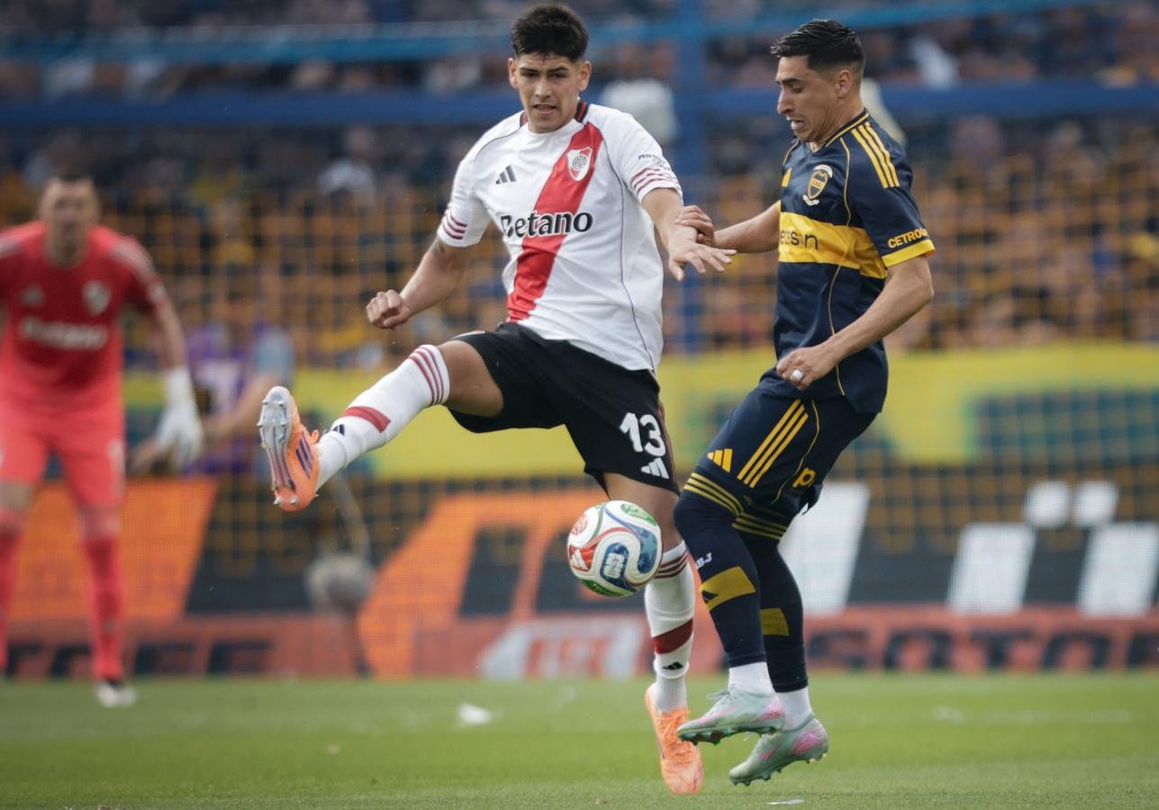  Se confirmaron los horarios de los clásicos Boca-River y Racing-Independiente